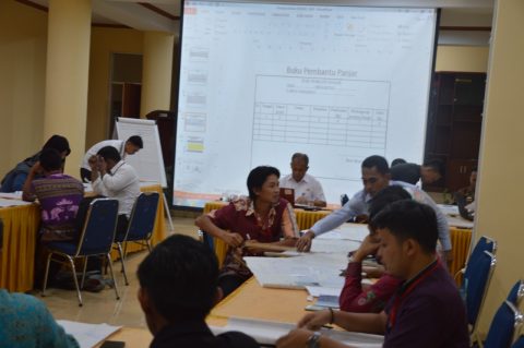 Diskusi Kelompok - Pelatihan penyusunan Pertanggungjawaban Keuangan Desa - Balai Pemdes di Lampung